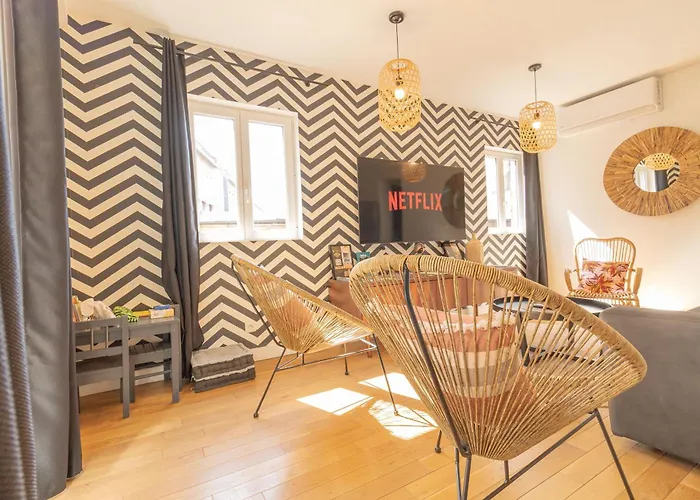 Afrobohome, Experience Atypique, Clim, 2 A 6 Personnes, Proche Centre Nimes, Garage Clos